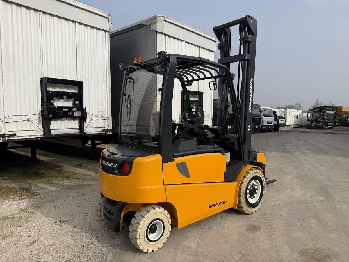 Usato 2012 JUNGHEINRICH EFG 535