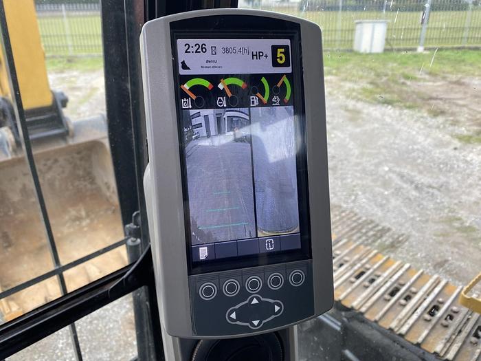 Usato 2017 CATERPILLAR 323 FLN