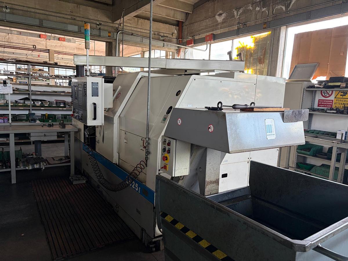 Usato 1995 OKUMA LB 25 II