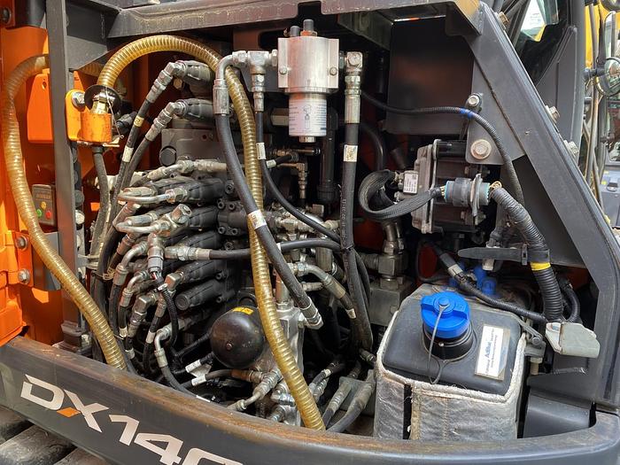 Usato 2016 DOOSAN DX140 LCR-5