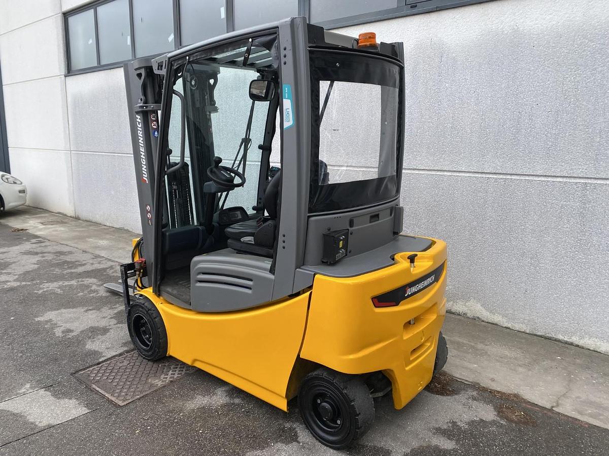 Usato 2022 JUNGHEINRICH EFG 320