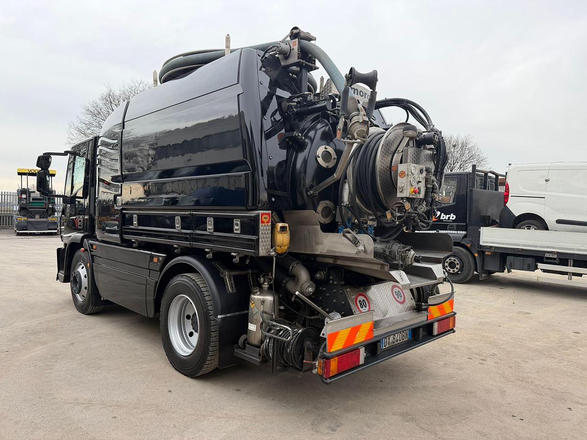 Usato 2010 iveco moro eurocargo 120 spurgo moro