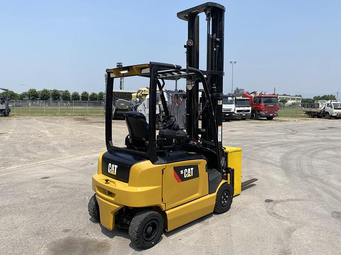 Usato 2019 CATERPILLAR EP 16 ACN