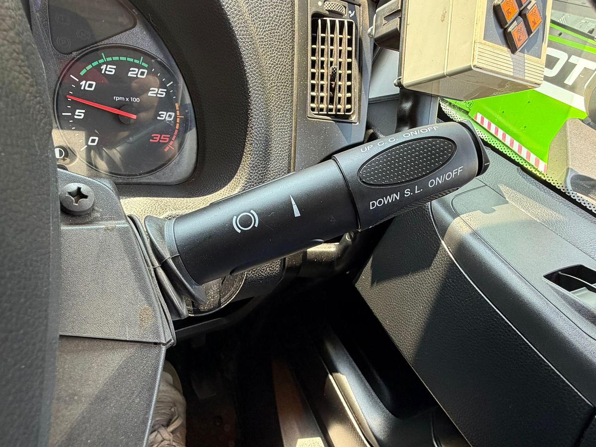 Usato 2016 iveco  EUROCARCO 150 210 SPAZZATRICE