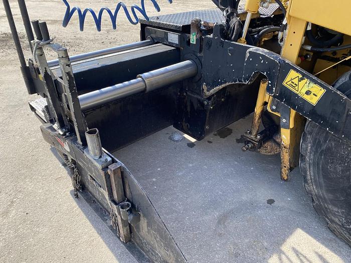 Usato 2011 CATERPILLAR AP 300