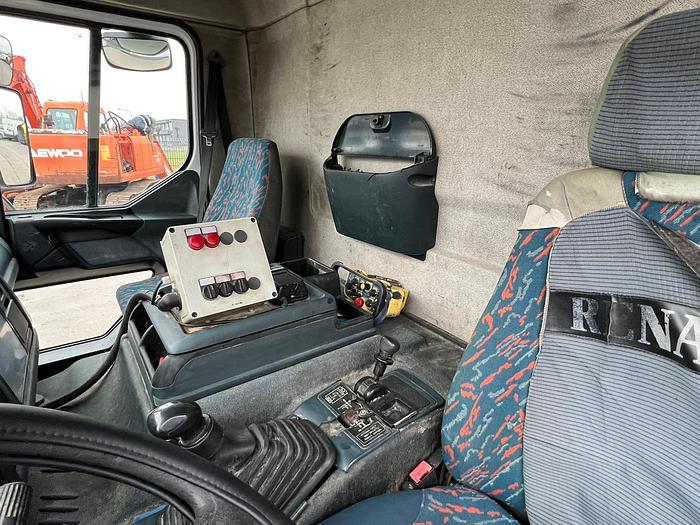 Usato 1997 RENAULT  PREMIUM 300 ATTR. SPURGO MORO