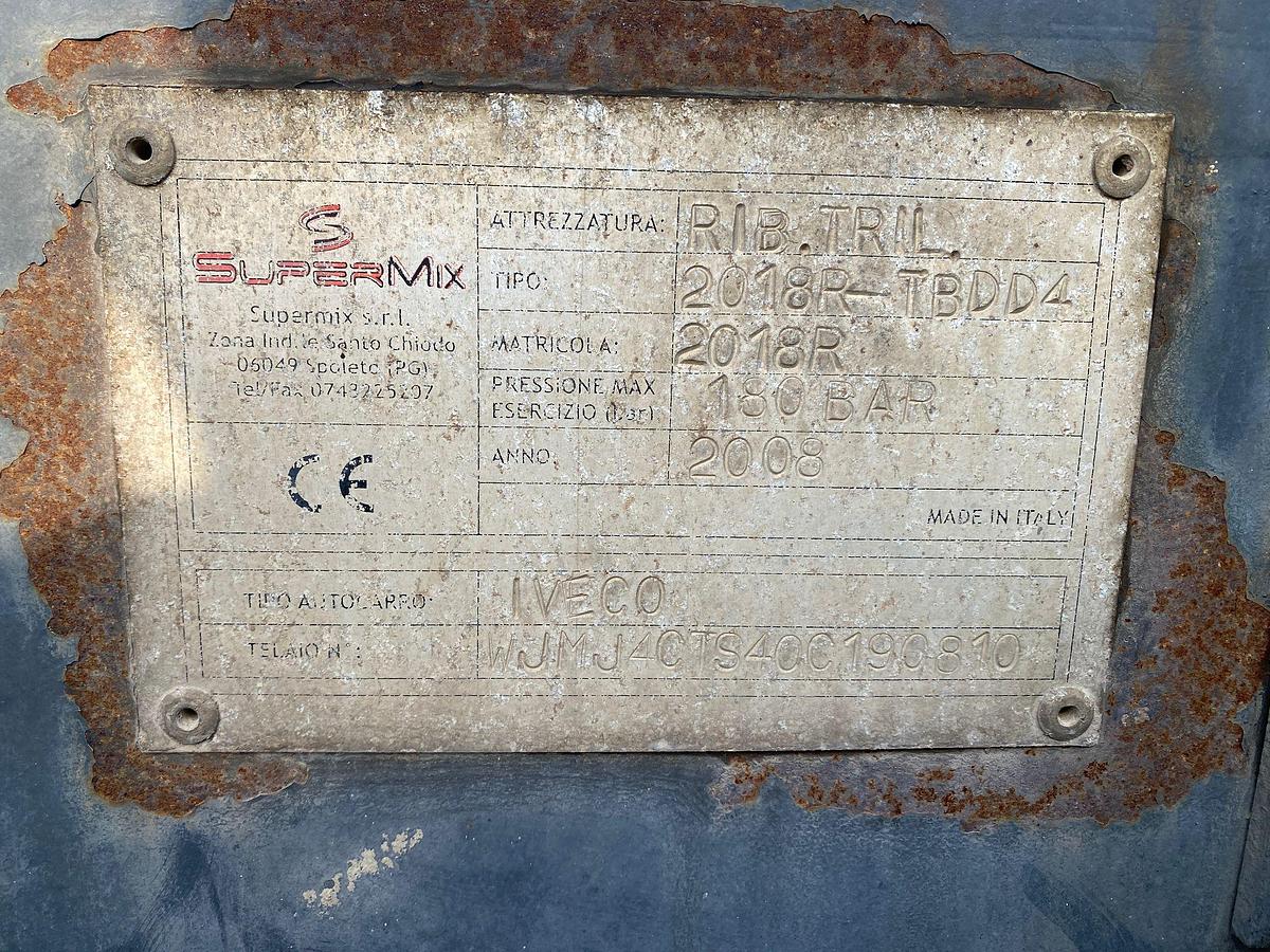 Usato IVECO TRAKKER 8*4 450 E/5 TRILATERALE