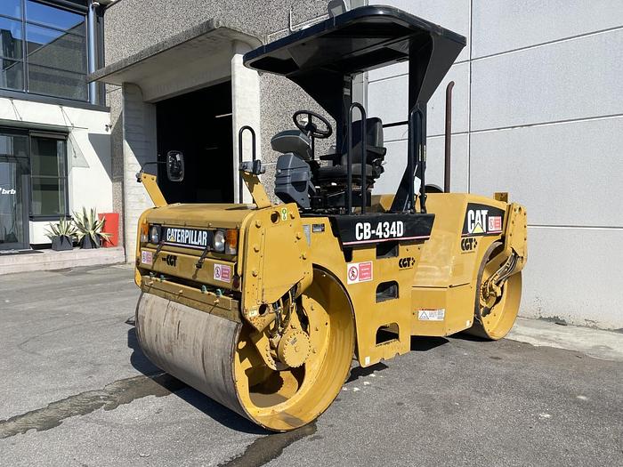 Usato 2006 CATERPILLAR CB-434D