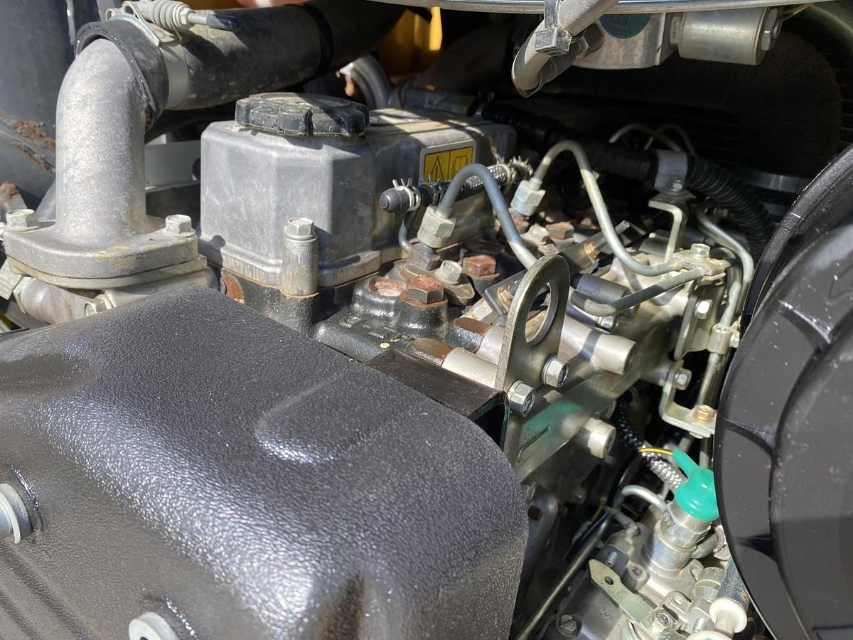 Usato 2010 CATERPILLAR 275B3