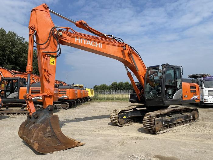 Usato 2019 HITACHI ZX210 LCN-6