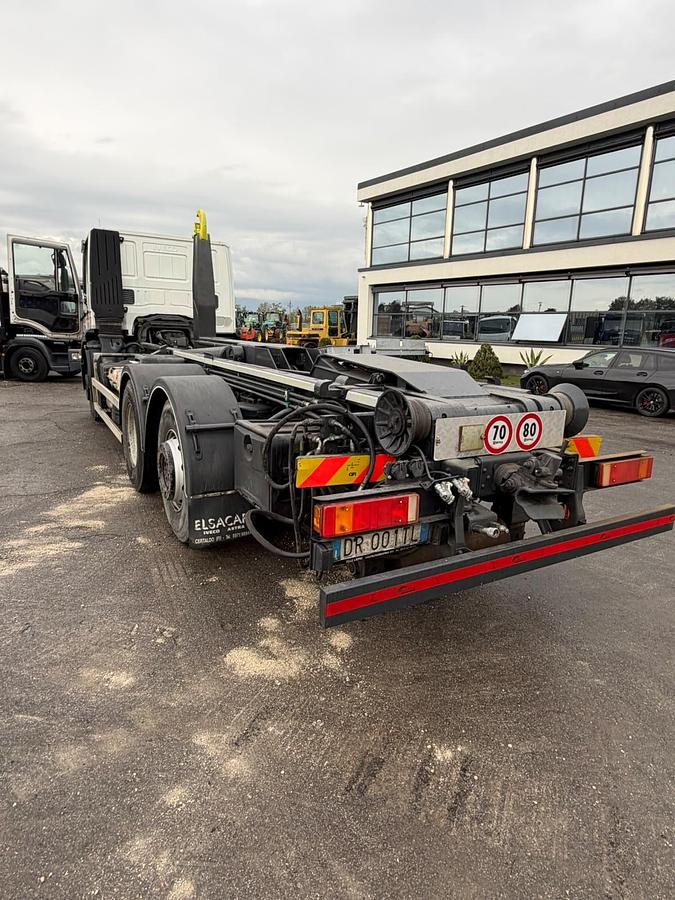 Usato 2008 IVECO 450 SCARRABILE E5