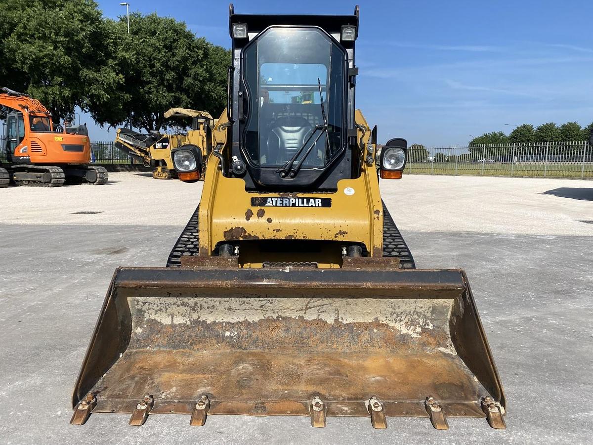 Usato 2010 CATERPILLAR 275B3