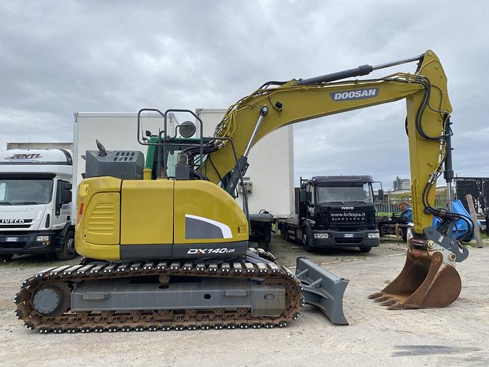 Usato 2017 DOOSAN DX140 LCR-5