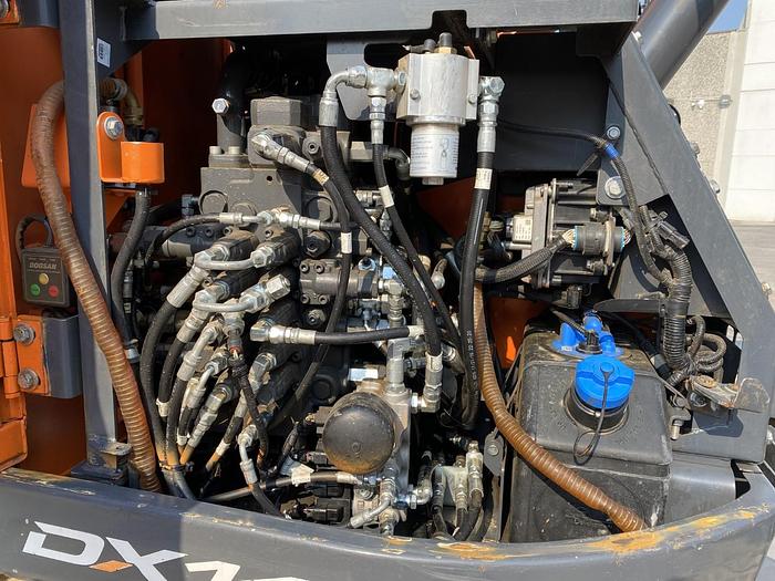 Usato 2017 DOOSAN DX 140 LRC-5