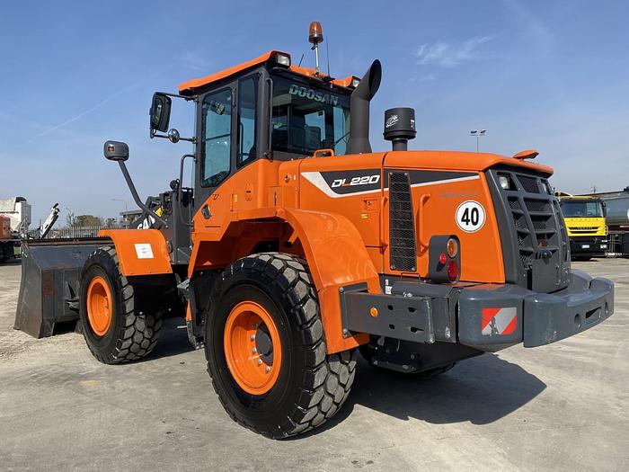 Usato 2018 DOOSAN DL 220-5 High-lift