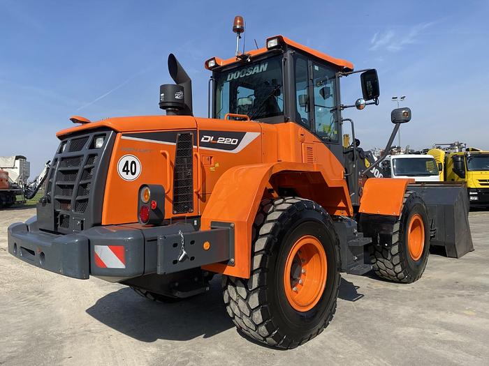 Usato 2018 DOOSAN DL 220-5 High-lift