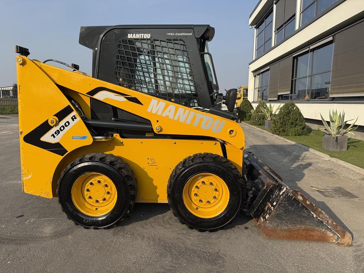 Usato 2023 MANITOU 1900R