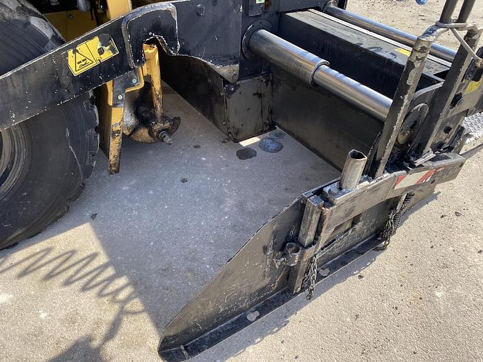 Usato 2011 CATERPILLAR AP 300