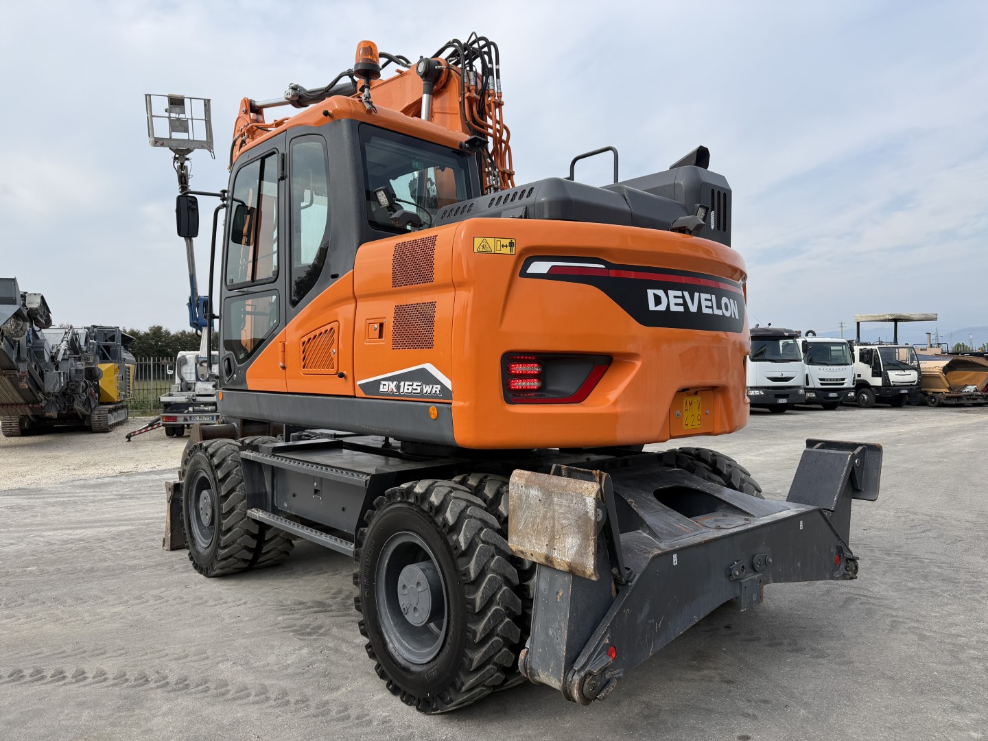 Usato 2023 DEVELON DX165WR-7