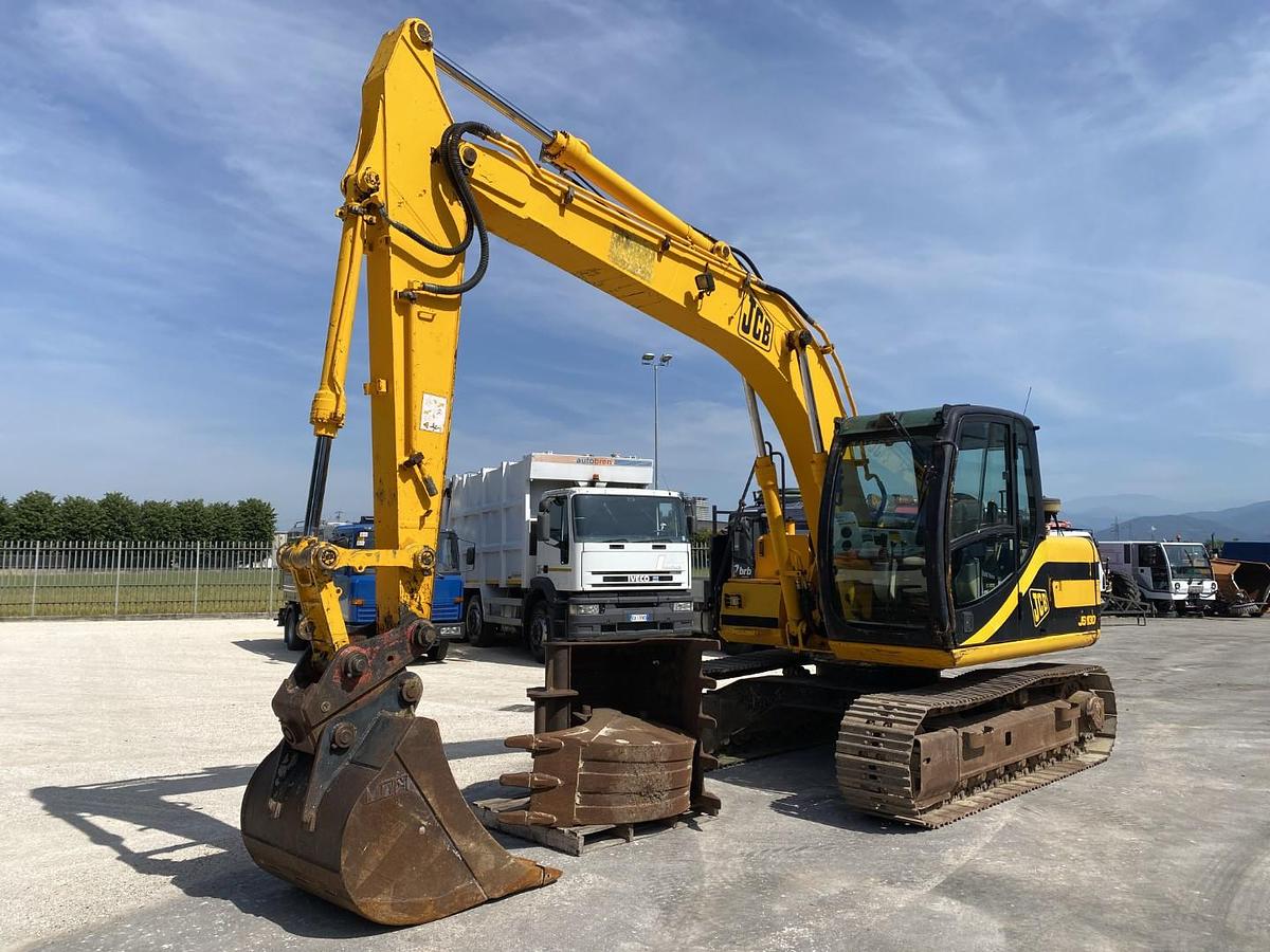 Usato 2002 JCB JS 130