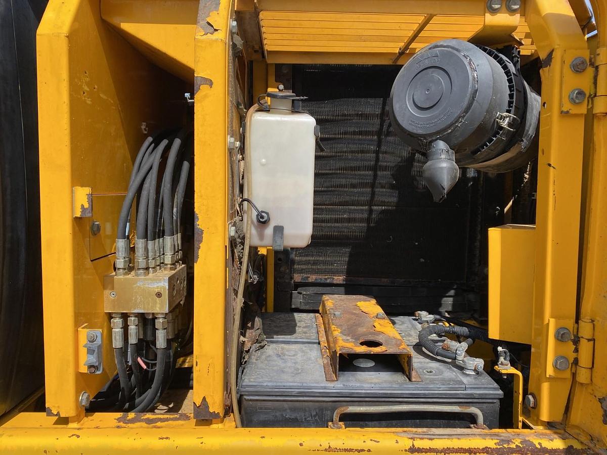 Usato 2002 JCB JS 130