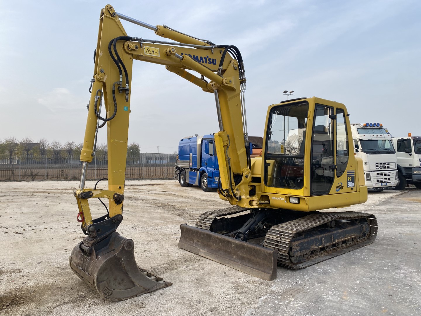 Usato 2001 KOMATSU PC95