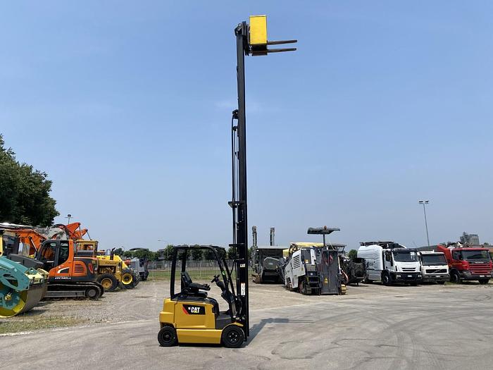 Usato 2019 CATERPILLAR EP 16 ACN