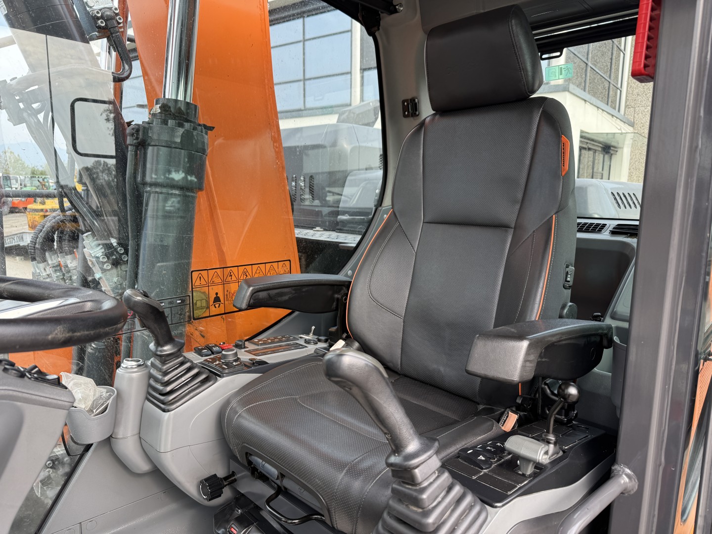 Usato 2023 DEVELON DX165WR-7