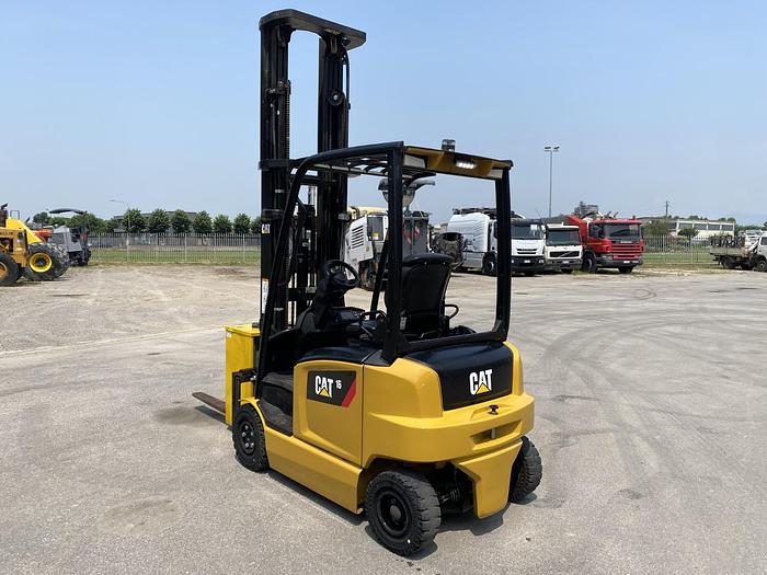 Usato 2019 CATERPILLAR EP 16 ACN