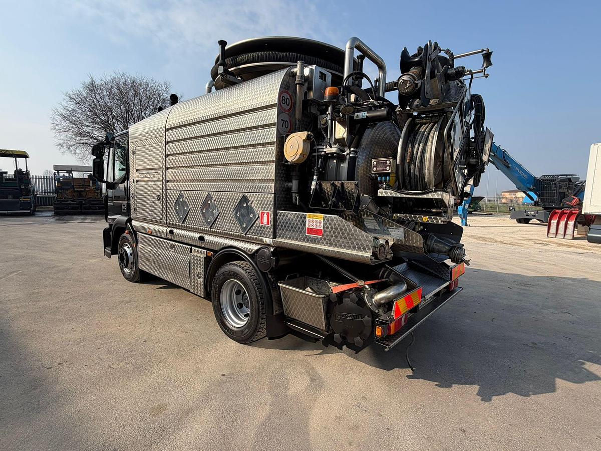 Usato 2018 IVECO CAPPELLOTTO EUROCARGO 140 E 28 SPURGO ADR