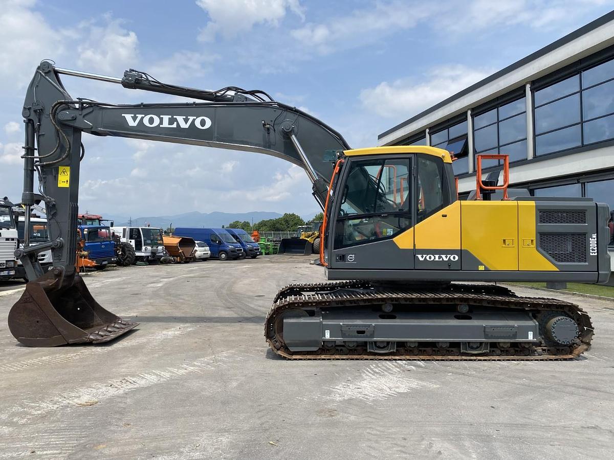 Usato 2020 VOLVO EC200 ENL
