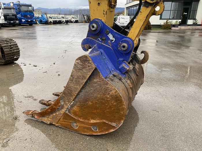 Usato 2019 CATERPILLAR 323 FLN