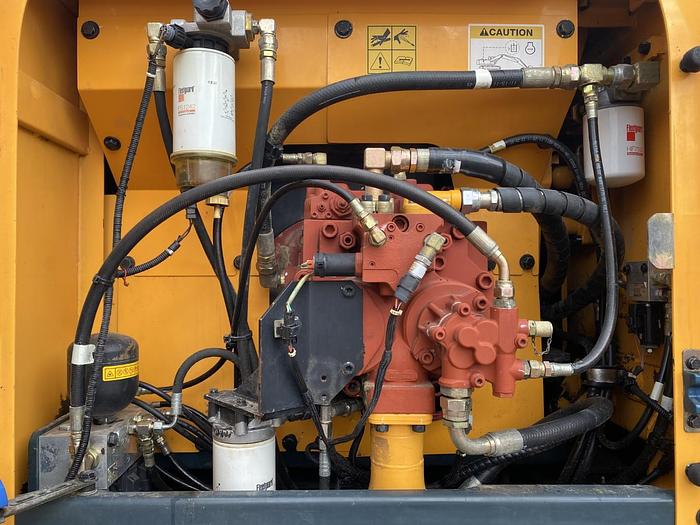 Usato 2012 HYUNDAI ROBEX 210NLC-9