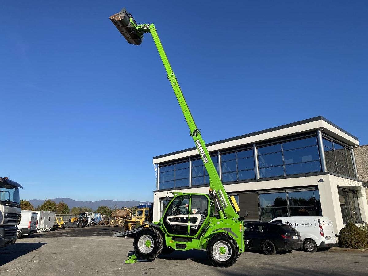 Usato 2022 MERLO P35.11