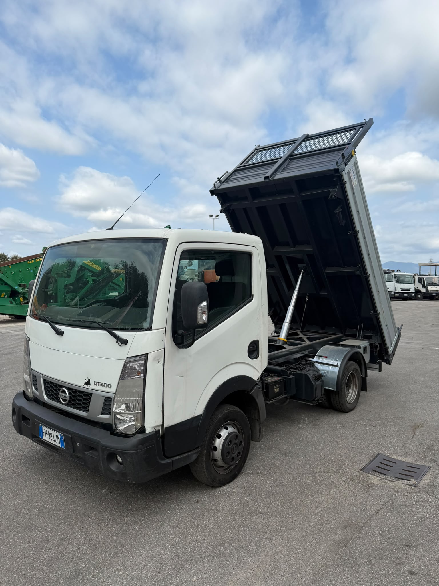 Usato 2017 NISSAN NT 400