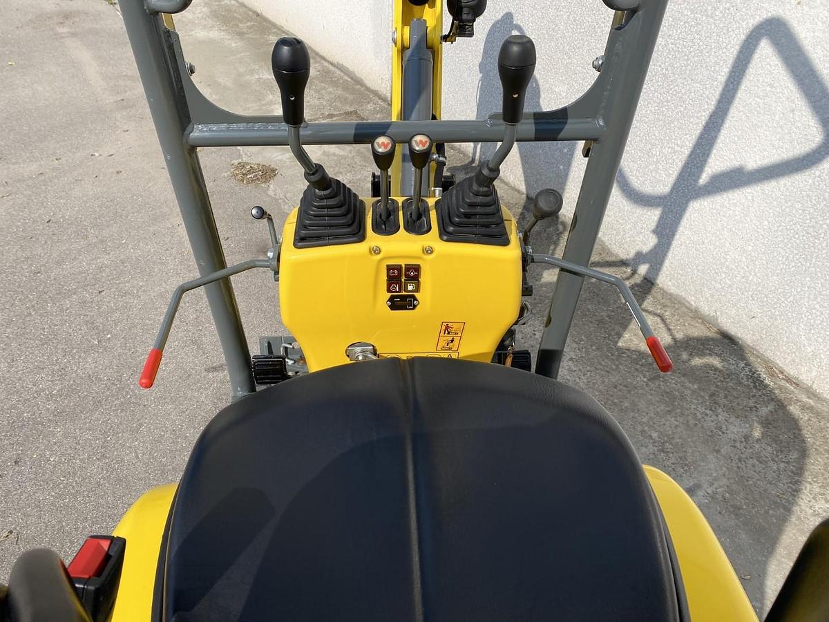 Usato 2023 WACKER NEUSON 803