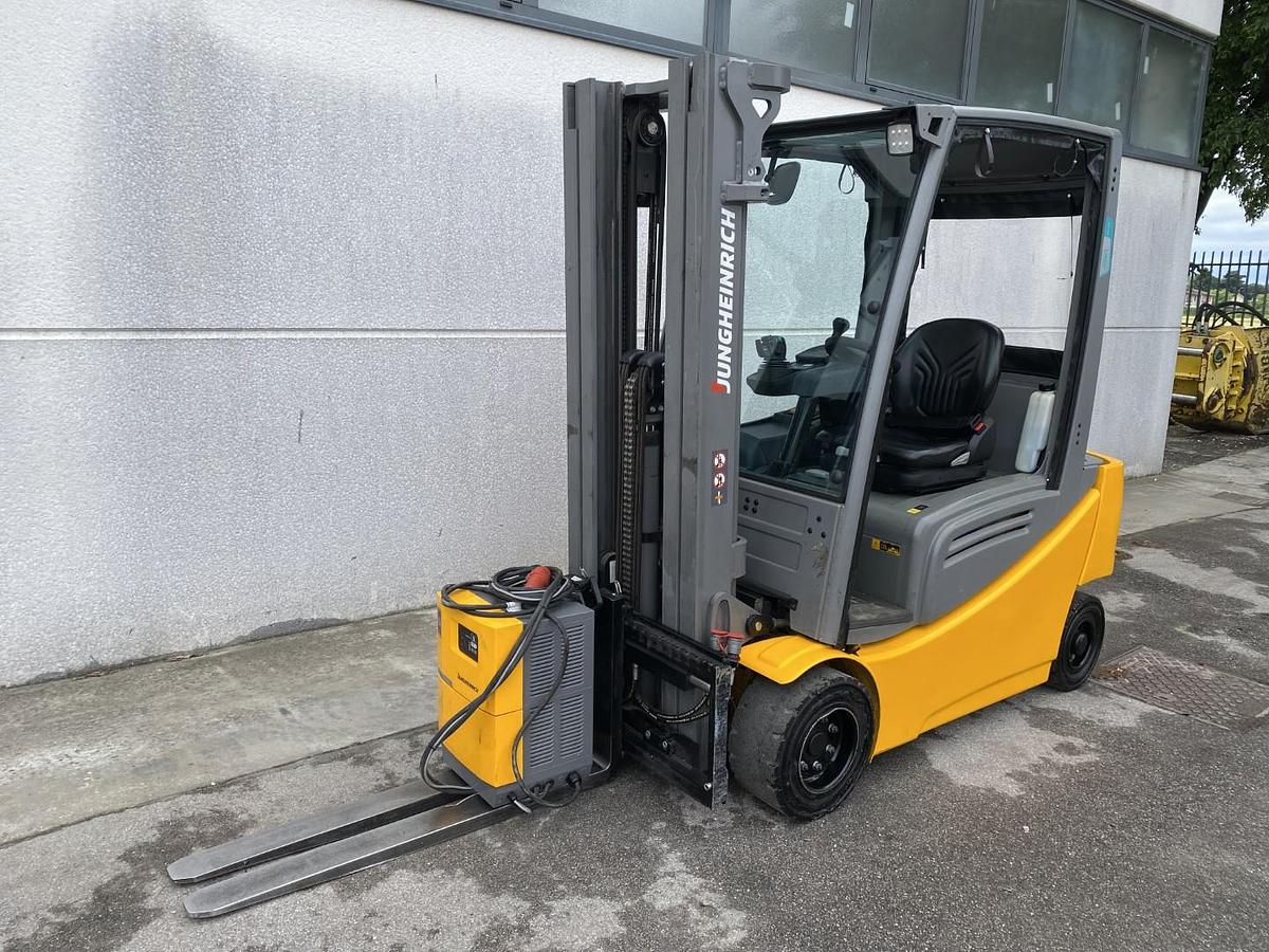 Usato 2022 JUNGHEINRICH EFG 320