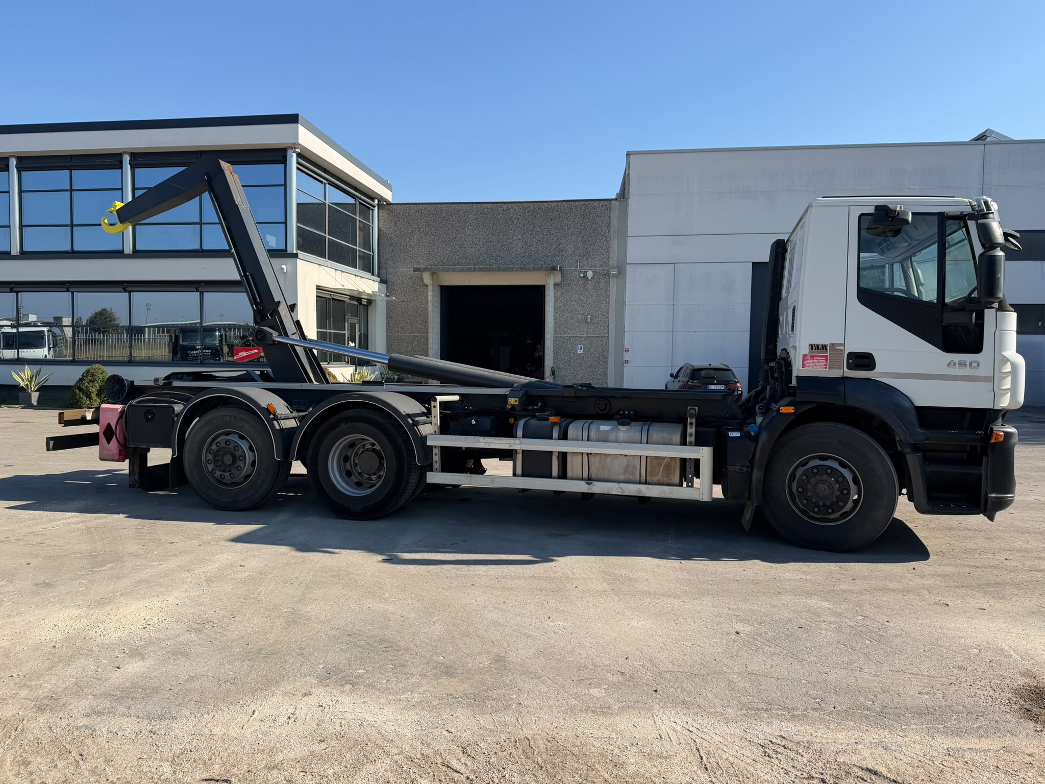 Usato 2008 IVECO 450 SCARRABILE E5