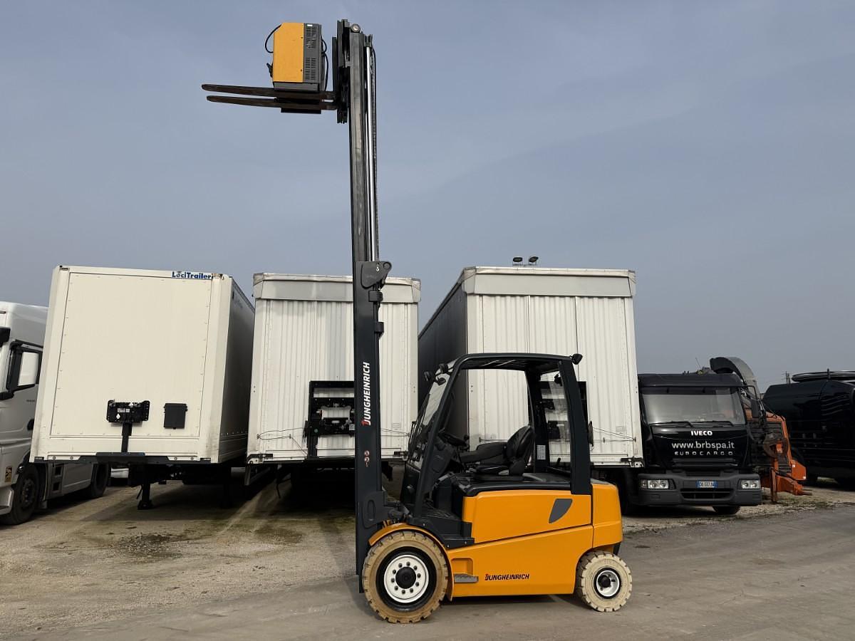 Usato 2012 JUNGHEINRICH EFG 535