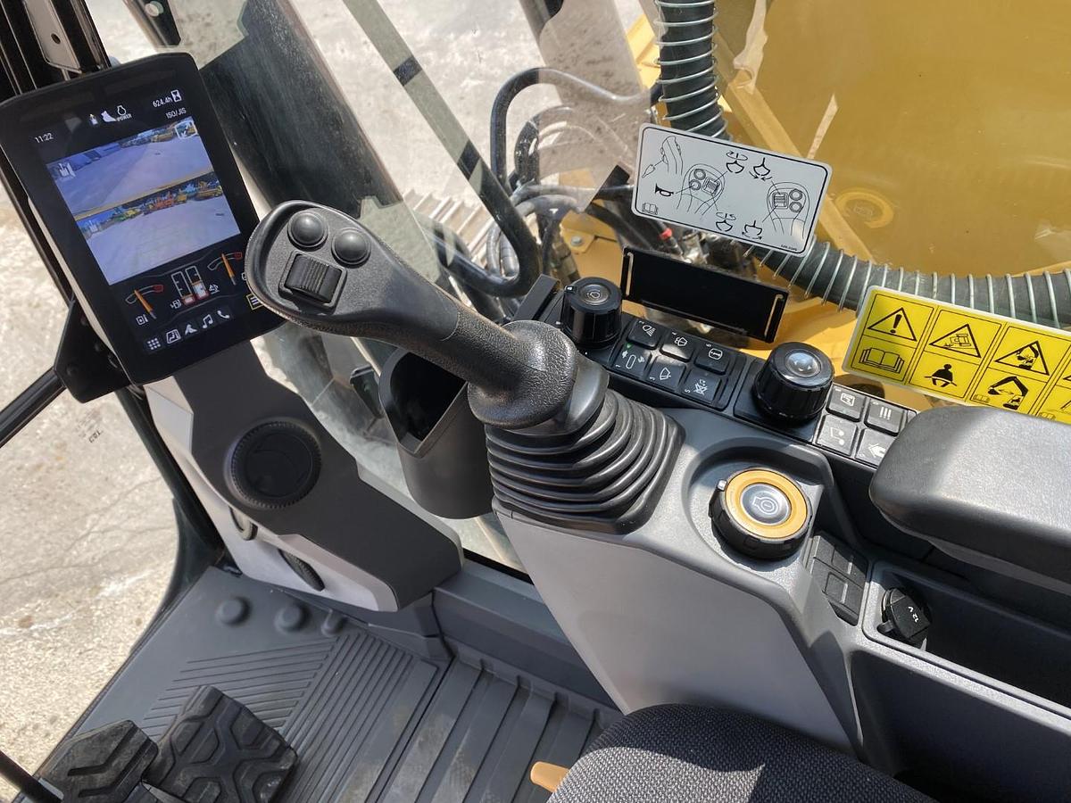 Usato 2022 CATERPILLAR 320 GC