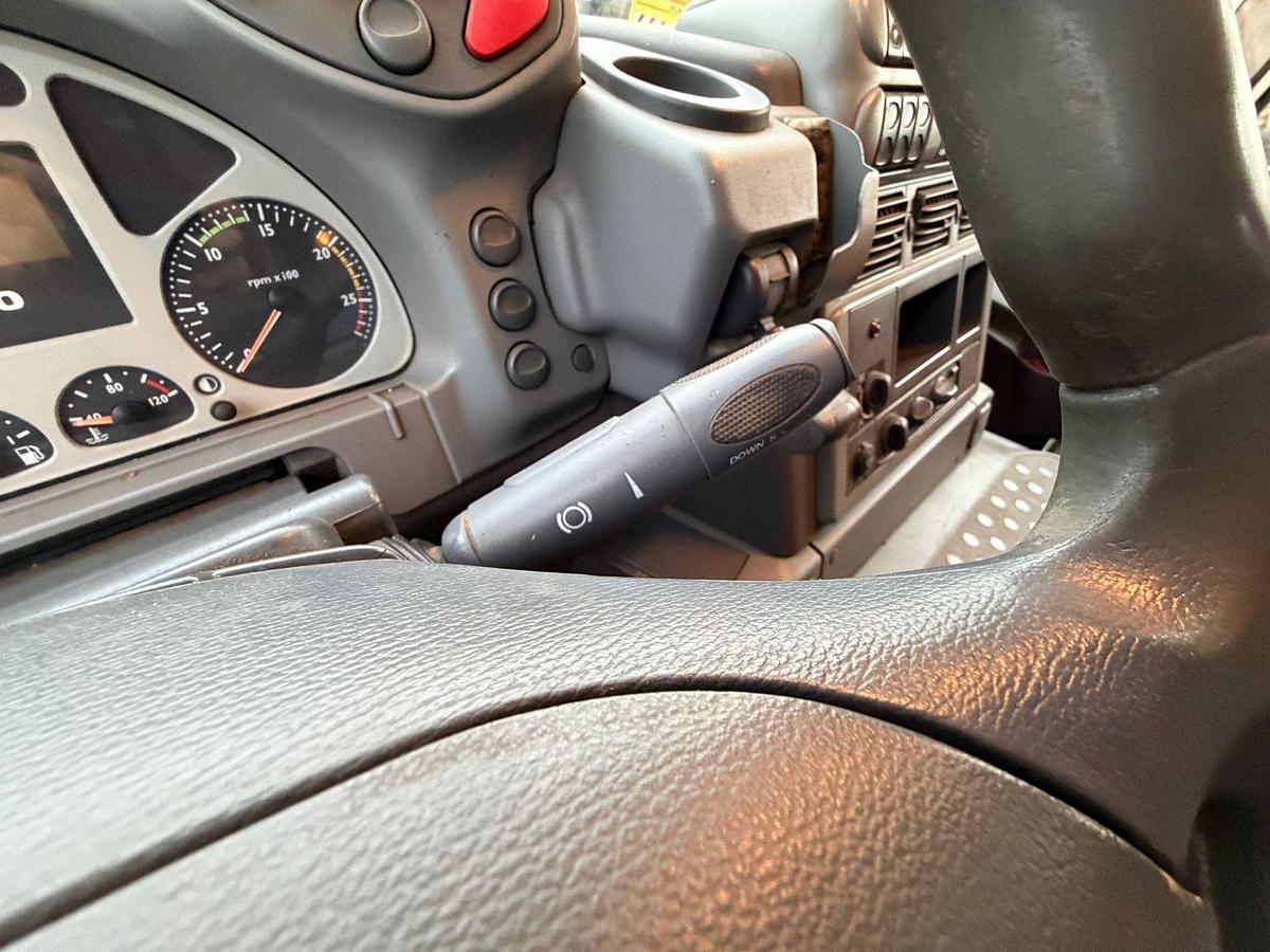 Usato IVECO TRAKKER 8*4 450 E/5 TRILATERALE