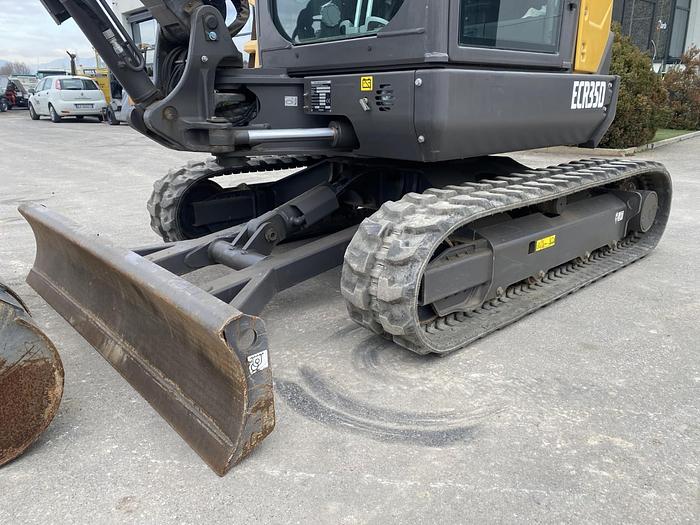 Usato 2020 VOLVO ECR35D