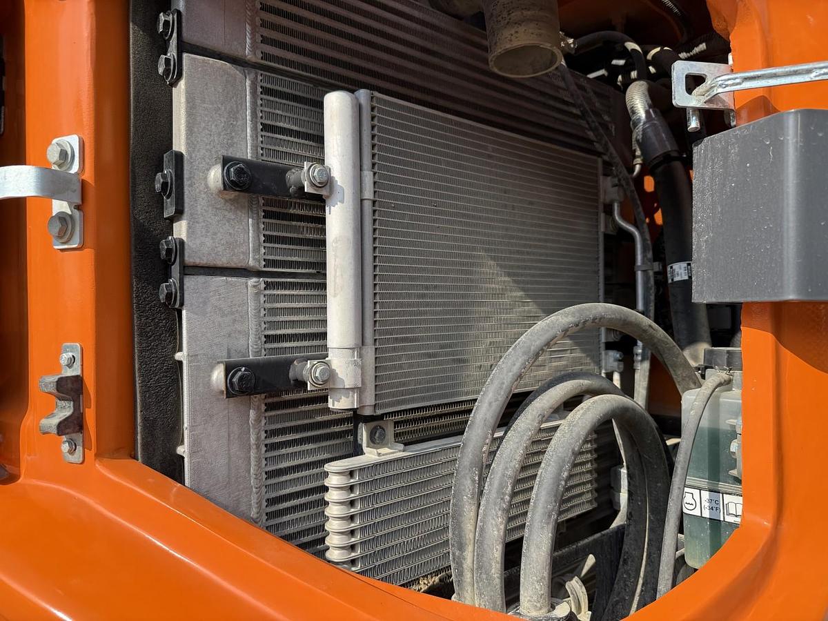 Usato 2023 DEVELON DX100W-7
