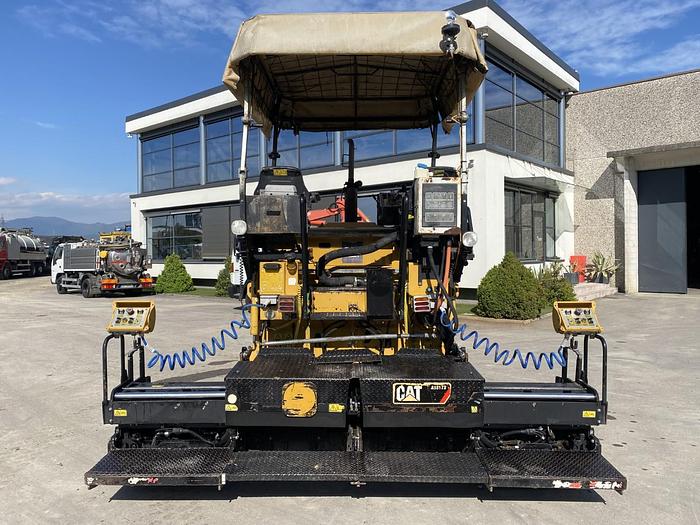 Usato 2011 CATERPILLAR AP 300