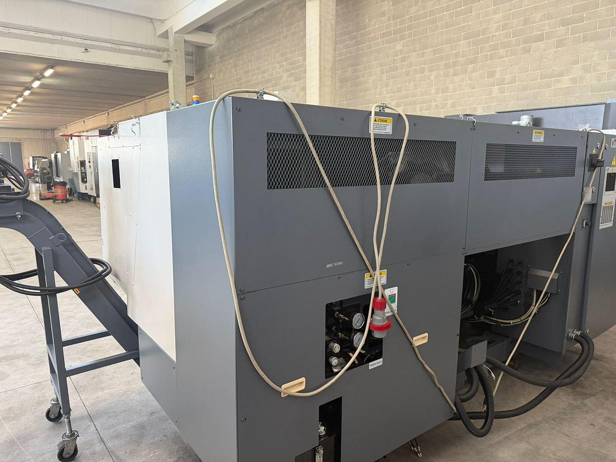 Usato 2012 OKUMA L300E-M