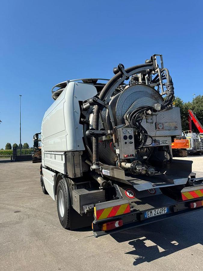 Usato 2012 IVECO EUROCARGO 180E28 SPURGO MORO