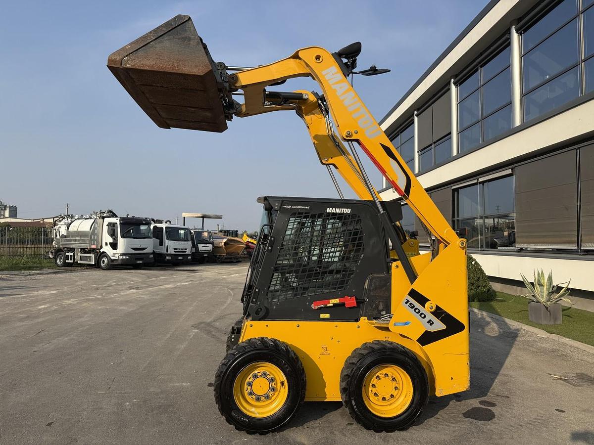 Usato 2023 MANITOU 1900R