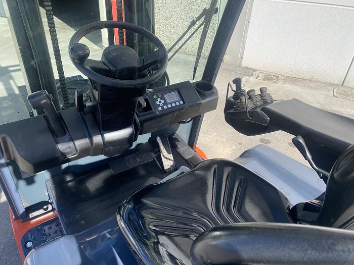 Usato 2014 TOYOTA 8FBMT 35