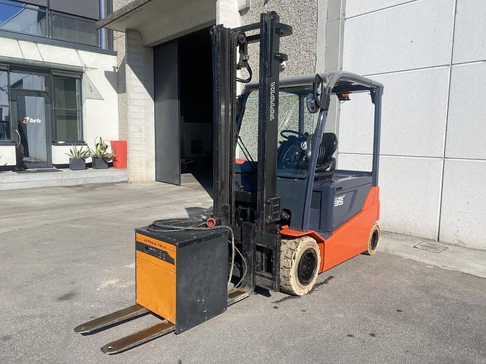 Usato 2014 TOYOTA 8FBMT 35