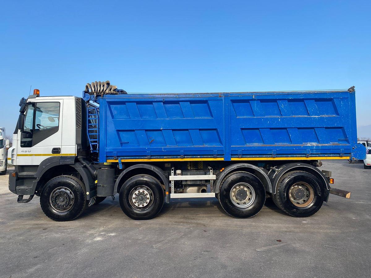 Usato IVECO TRAKKER 8*4 450 E/5 TRILATERALE